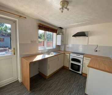 2 bedroom semi-detached house to rent - Photo 4