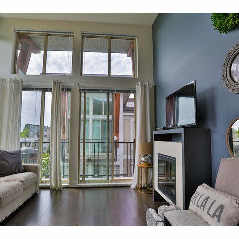 3 Br Top Floor Corner Unit For Rent In Surrey: Pet Friendly / Undgr. Parking - Photo 1