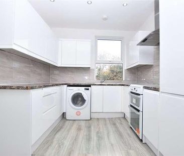 Whitehorse Lane, London, SE25 - Photo 4