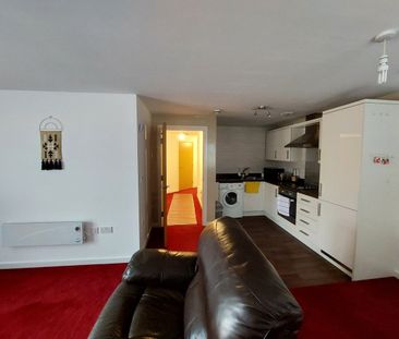 2 Bed Flat, Ivy Graham Close, M40 - Photo 1