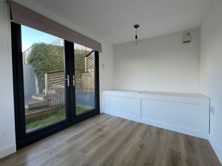 Broadway, Stoke-On-Trent - Photo 2