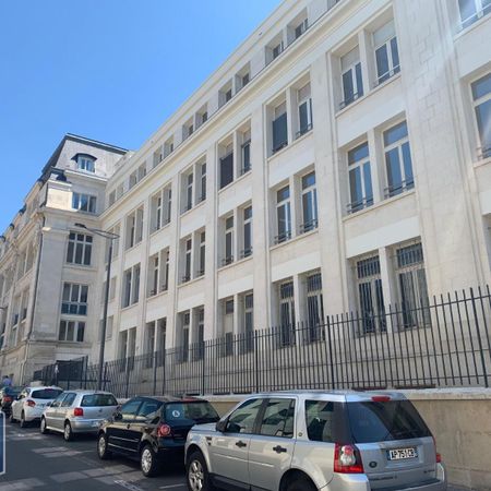 Location Appartement 2 pièces 48m² POITIERS 86000 - Photo 3