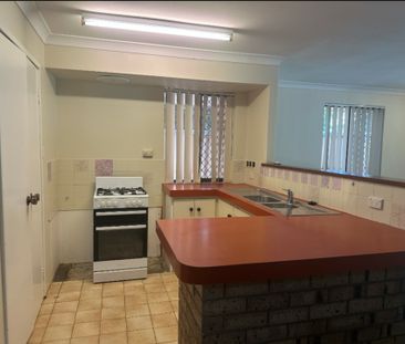 PLENTY OF SPACE IN CENTRAL LOCATION - MUST VIEW!!! - Photo 6