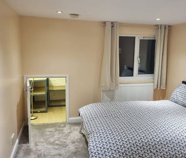 Room in a Shared House, Wellington Road, CR0 - Photo 5