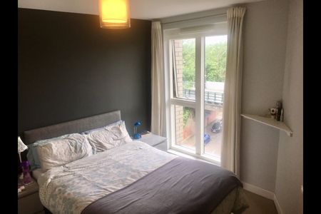 1 Bed Flat, Adenmore Road, SE6 - Photo 3