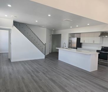 For Lease - 387 Maitland Street Unit# Upper, London East, Ontario - Photo 2