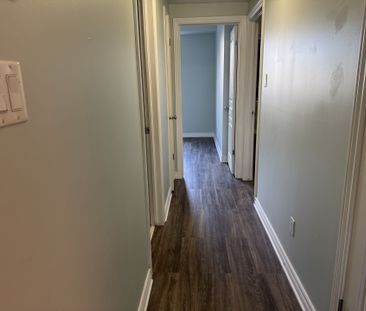 For Lease - 190 Hornchurch Lane Unit# B, Barrhaven, Ontario - Photo 2