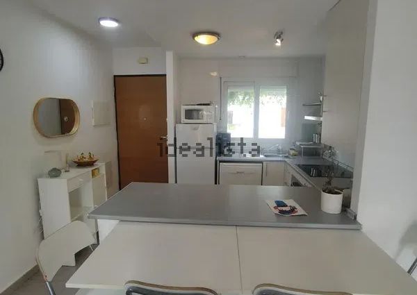 Alquiler de chalet adosado en Calle Anacardo