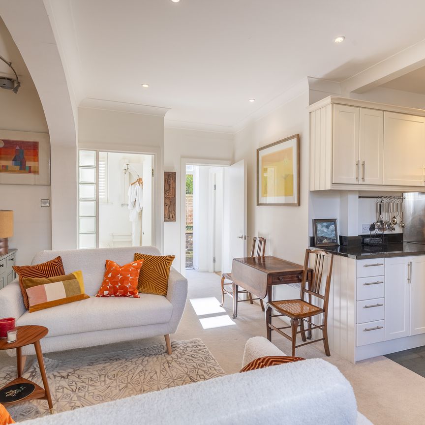 Rosemoor Street, Chelsea, London, SW3 - Photo 1