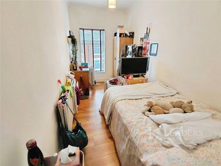 4 bedroom terraced house to rent - Photo 3