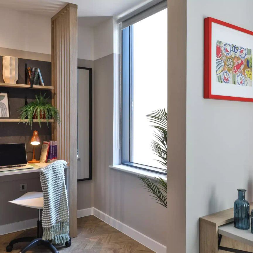 Premium 2 Bed Apartment - Photo 1