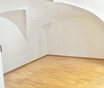 Charmante 2-Zimmer-Altbauwohnung mit Gewölbedecken und großzügigem ... - Photo 3