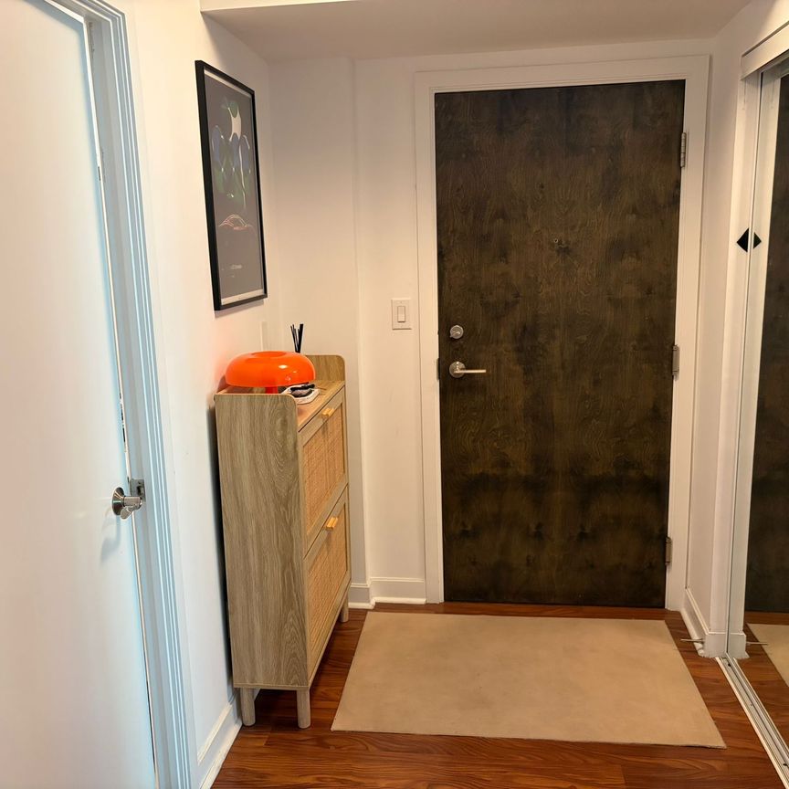 For Lease - 33 Bay Street Unit# 1307, Toronto, Ontario - Photo 1