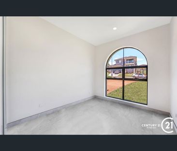 25a Ringtail Crescent, Bossley Park, NSW 2176 - Photo 2