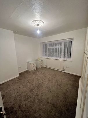 Meadway, BIRMINGHAM - Photo 1