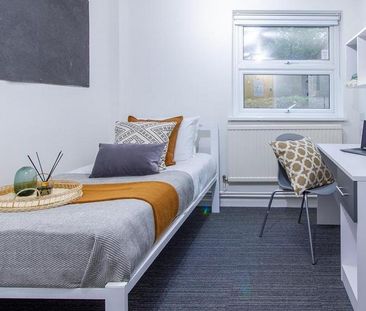 Studio to rent - Photo 2