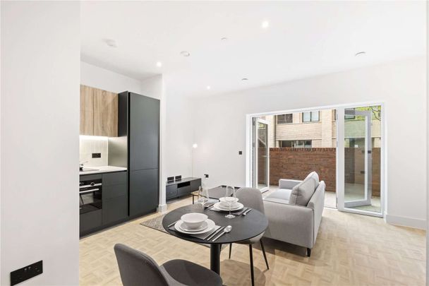 Contemporary studio in a well-connected location - Photo 1