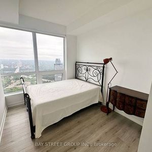 Bloor St E & Sherbourne St Partially Furnished 2Bdrm Lake View - Photo 2