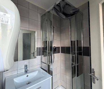 Location Appartement 2 pièces 28m² ST ETIENNE 42000 - Photo 4