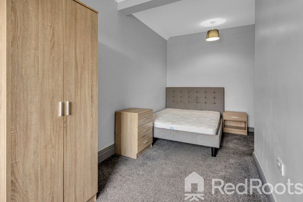 4 bed terraced house to rent in Minsthorpe Lane, South Elmsall, Pontefract, West Yorkshire, WF9 - Photo 1