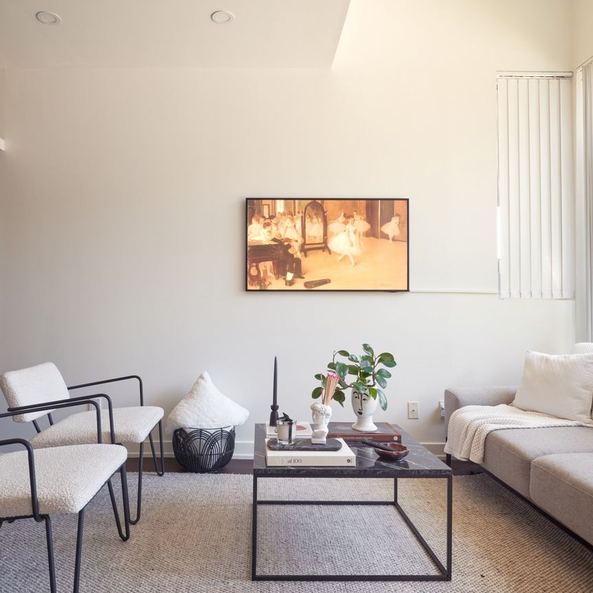 For Lease - 1030 King Street Unit# 107, Toronto, Ontario - Photo 1