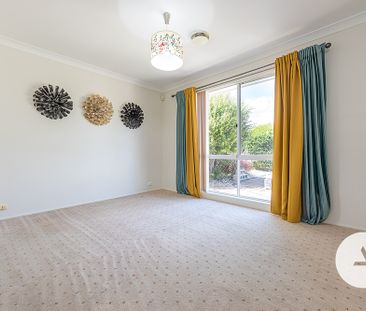 78 Lewis Luxton Avenue, Gordon ACT 2906 - House For Rent | Domain - Photo 2