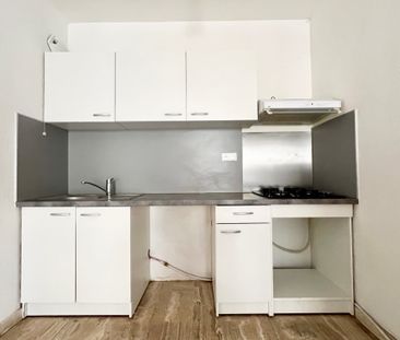 NIMES - PREFECTURE / BEAUX ARTS T2 AVEC GRANDE TERRASSE - PARKING -... - Photo 1