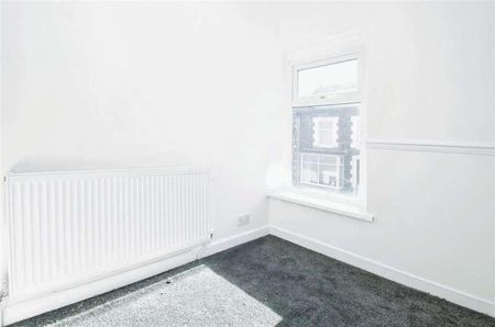 Tower Street, Pontypridd, CF37 - Photo 4