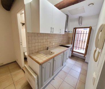 Location Appartement 1 pièce 18m² EGUILLES 13510 - Photo 2