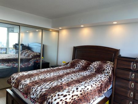 For Lease - 22 Hanover Road Unit# 1605, Brampton, Ontario - Photo 3