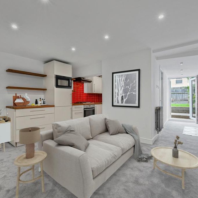 1 bedroom flat to rent - Photo 1