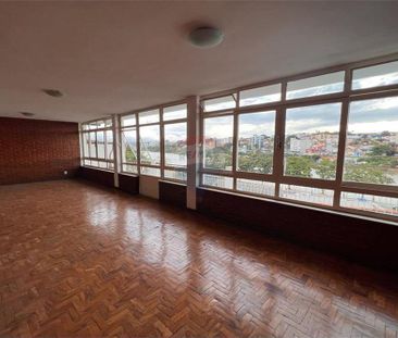Casa com uma maravilhosa vista para o Lago do Taboão, no Jardim Nov... - Photo 5