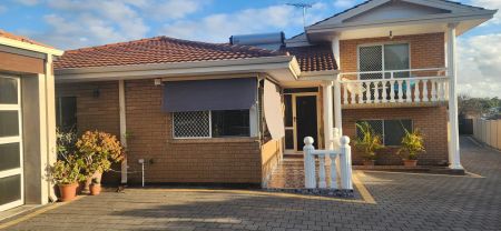 “Charming Classic” - Photo 5