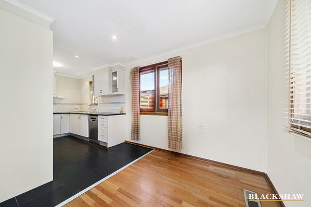 10 Cassia Crescent, Queanbeyan NSW 2620 - House For Rent | Domain - Photo 1