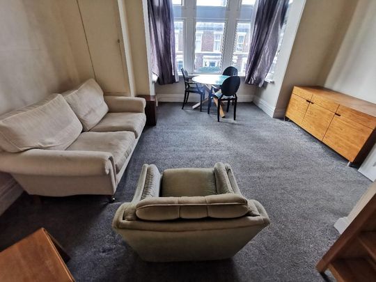 2 bedroom flat to rent - Photo 1