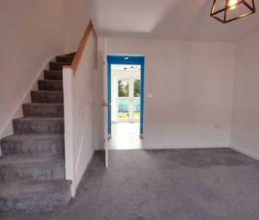 2 Bedroom - Photo 4
