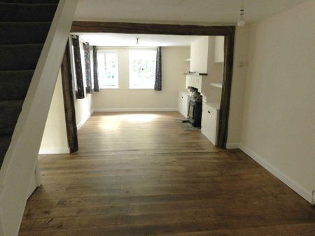 3 bedroom semi-detached house to rent - Photo 5