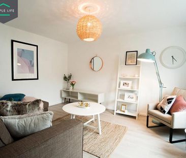 4 bedroom semi-detached house to rent - Photo 6