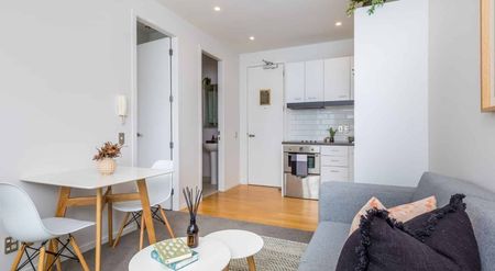 One bedroom apartment with carpark - Photo 4