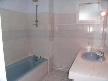 Location Appartement 3 pièces 70m² VALENCE 26000 - Photo 5