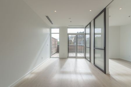For Lease - 778 Queen Street Unit# 206, Toronto, Ontario - Photo 2
