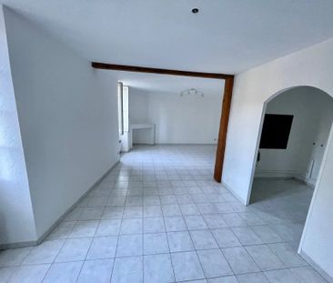 Location Appartement 3 pièces 73 m2 à Lodève - Photo 3