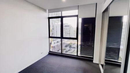 1 bed 1 bath*204 - Photo 4