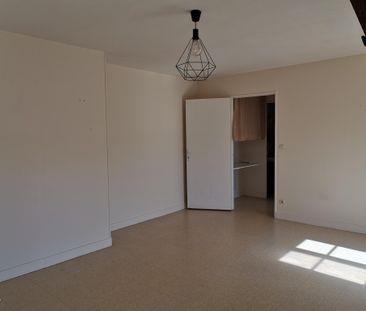 Appartement F2 avec une place de parking privative - Photo 5