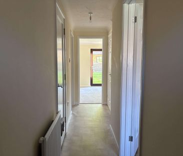 3 Bedroom Detached House in Mundesley with Garden and Garage - Photo 6