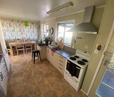 For Rent – 100 Browning Street, CambridgeFor Rent - Photo 5