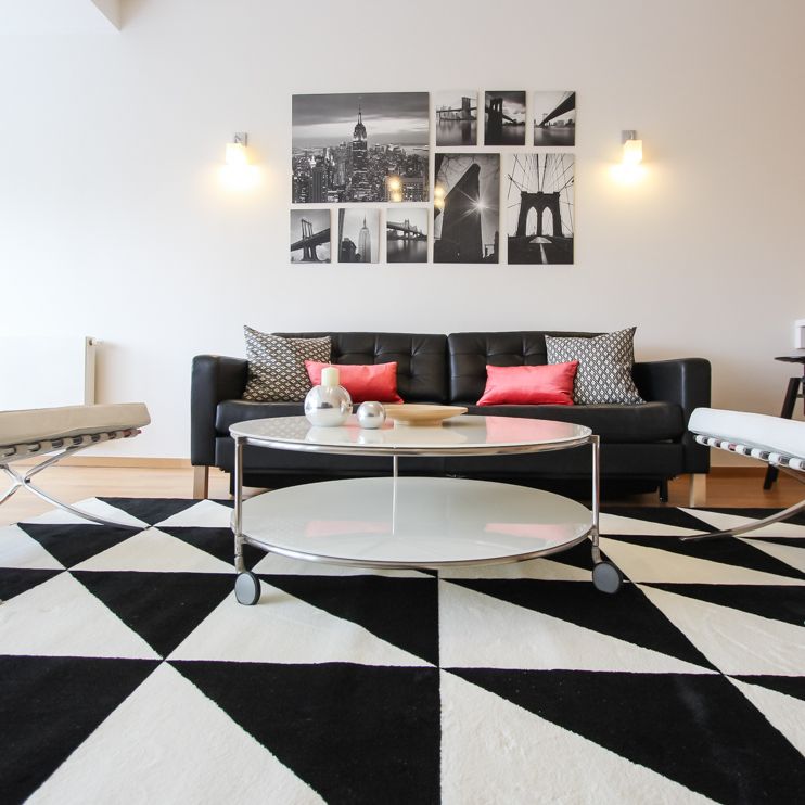 angel plaza - Photo 1