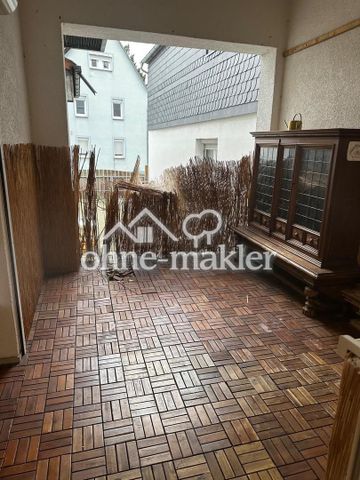 Renovierte Wohnung mit EBK Loggia - Photo 2