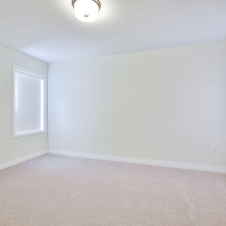 For Lease - 3152 Searidge Street, Severn, Ontario - Photo 1
