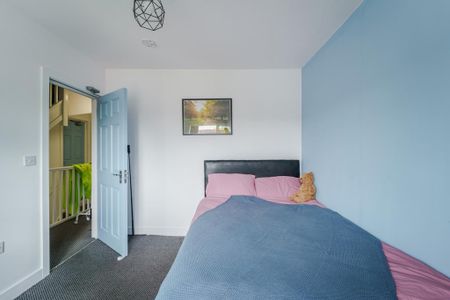 8 bedroom detached house to rent - Photo 3